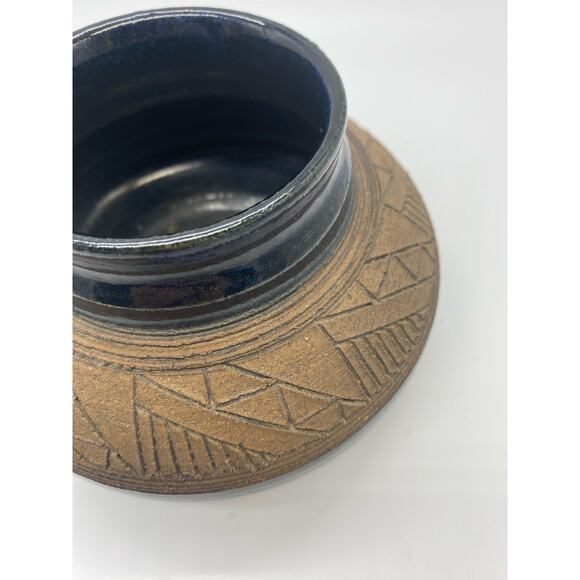 Vintage Mary‎ Tuttle  Southwestern Pottery Etched Design Stoneware signed - Picture 7 of 11